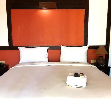 Sutus Court 7 Hotel Pattaya Eksteriør billede
