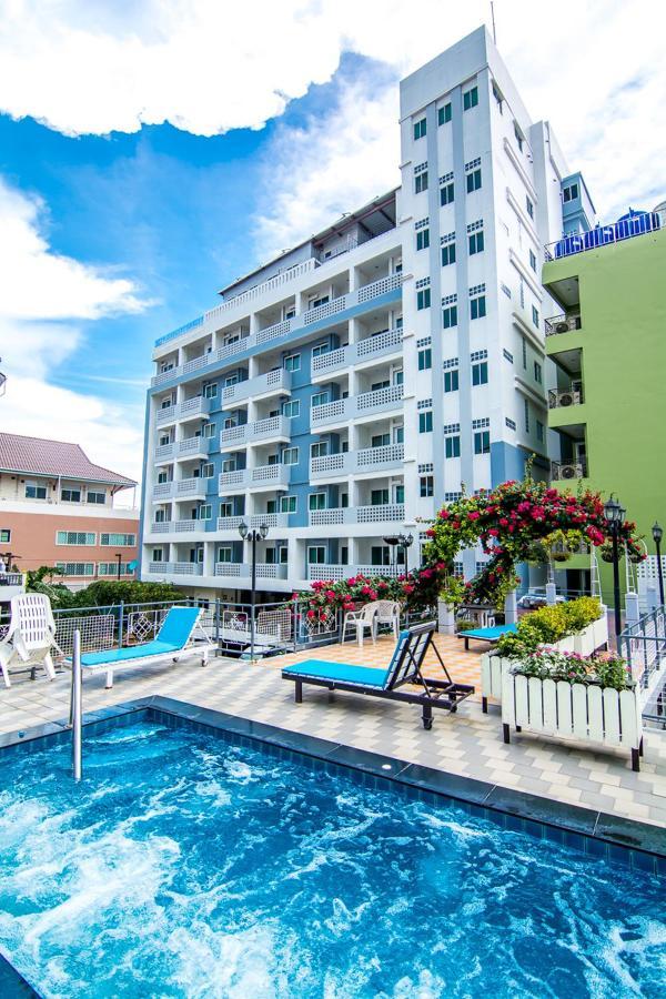 Sutus Court 7 Hotel Pattaya Eksteriør billede