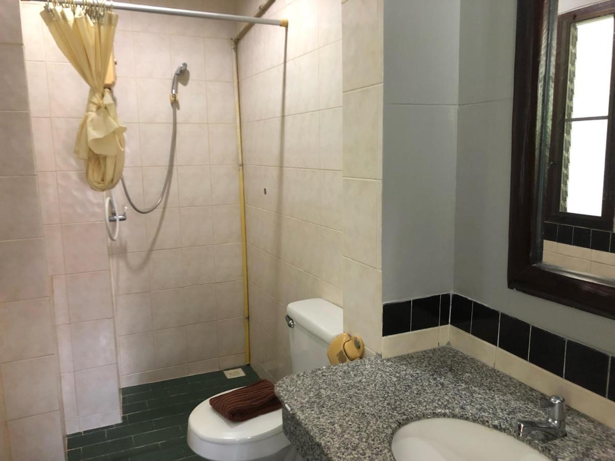 Sutus Court 7 Hotel Pattaya Eksteriør billede