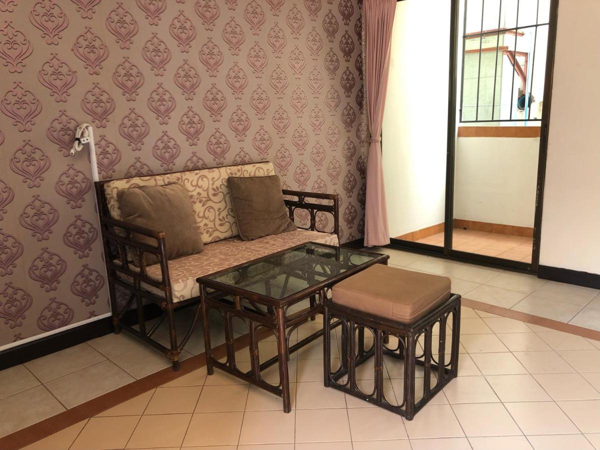 Sutus Court 7 Hotel Pattaya Eksteriør billede